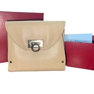 Salvatore Ferragamo Tan Leather Gancini Compact Wallet. New With Box!!